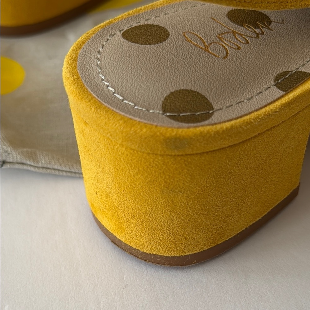 Boden Mustard Yellow Suede Slingback Block Heels Size 9 (40) - Picture 9 of 11